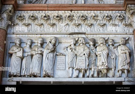 El Sarcófago de Sant'Eusebio! Una Obra Maestra de la Escultura Medieval Temprana en Roma